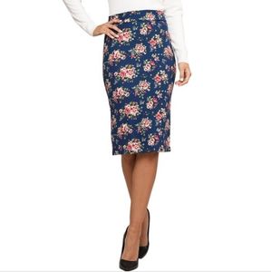 Philosophy  Floral Pencil Skirt with Back Slit - Size 4